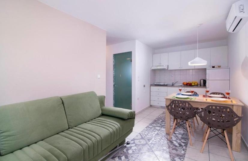 פוטוס Lena Apartments 3 מראה חיצוני תמונה